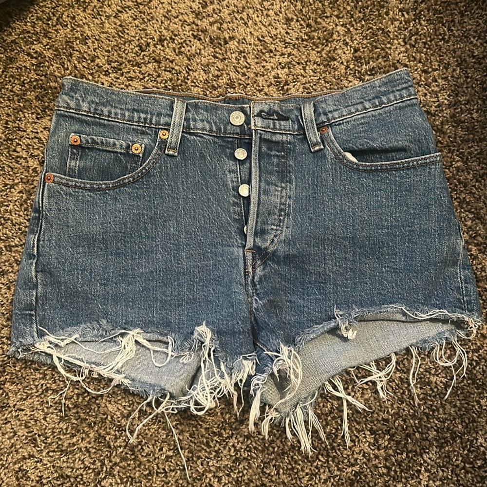 Levi’s shorts